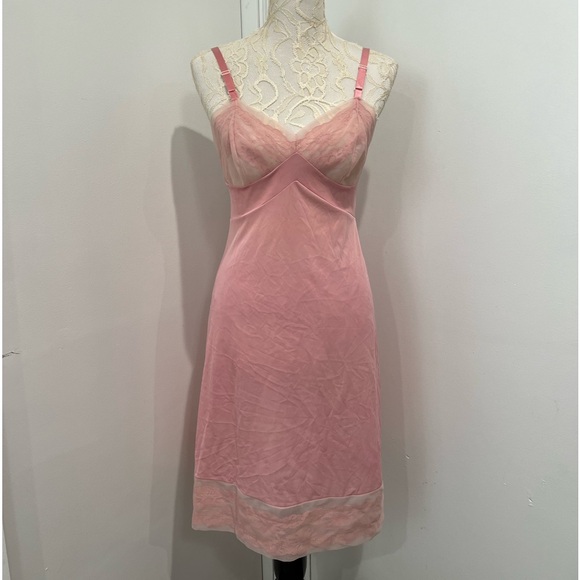 Vintage 60s 70s Blush Pink Lace Trimmed Slip Sz. S‎ - Picture 3 of 12